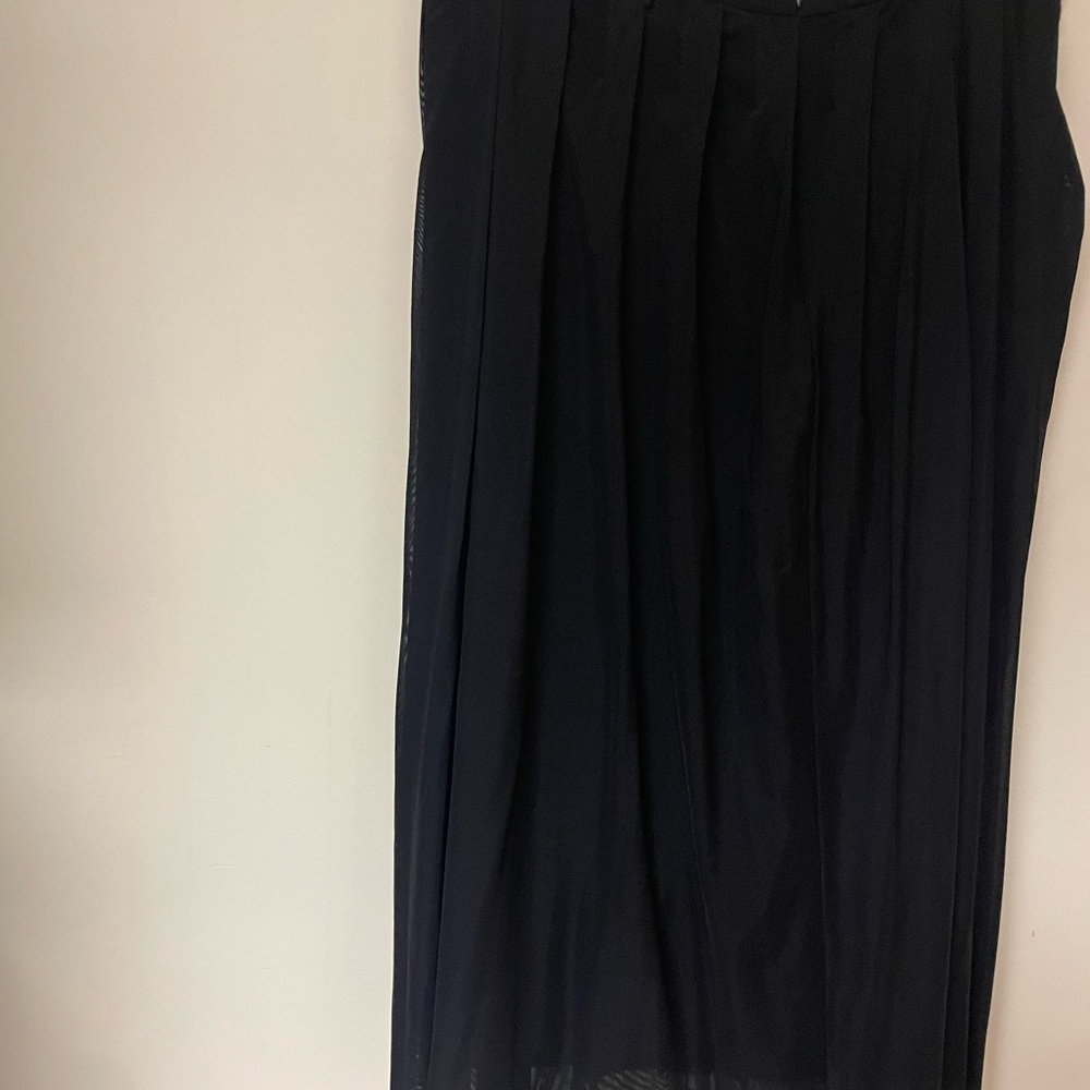 Kensie Black Midi Pencil Skirt with Pleats